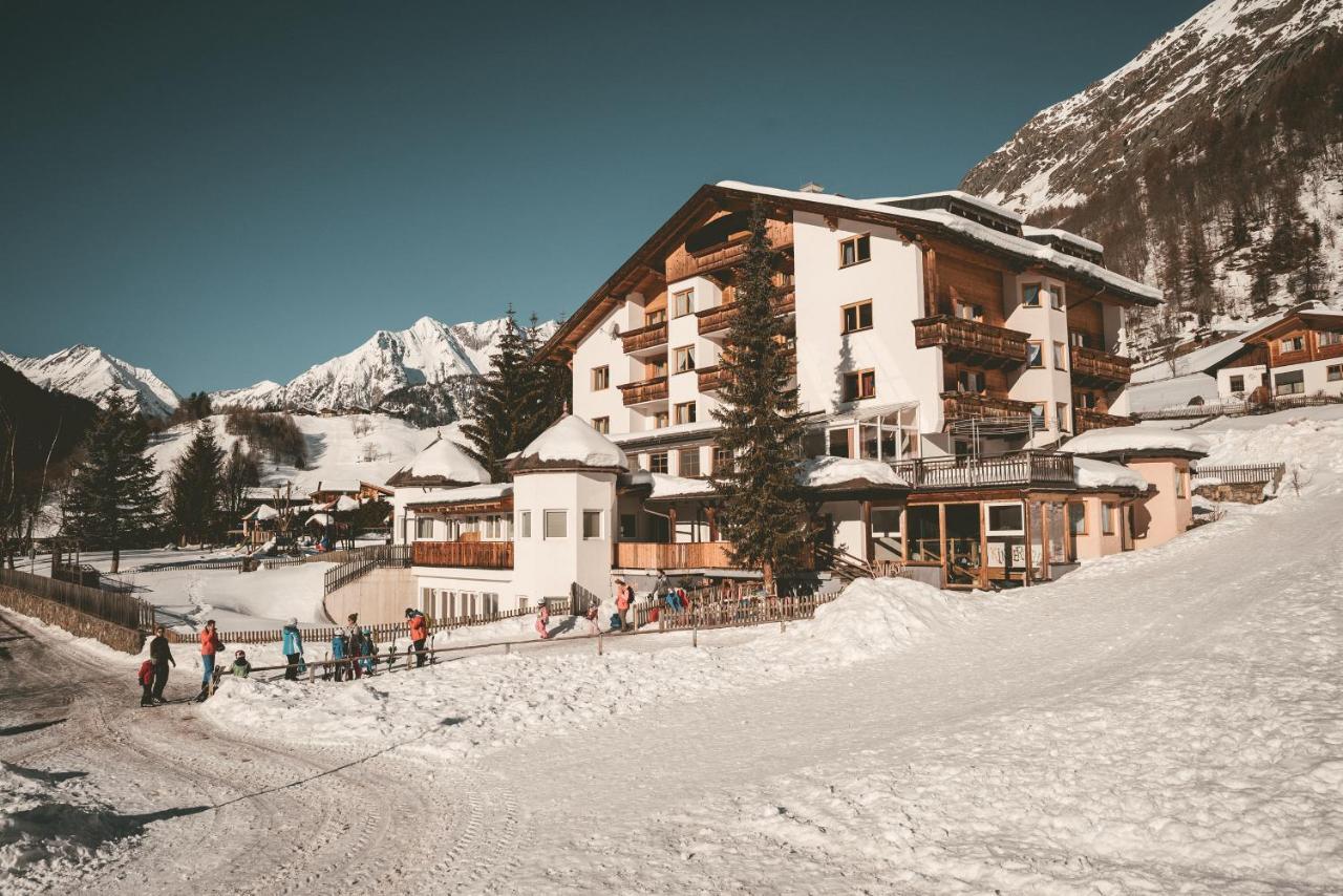 Familienhotel Replerhof mit Kinderbetreuung ab 3 Jahren Prägraten Exterior foto