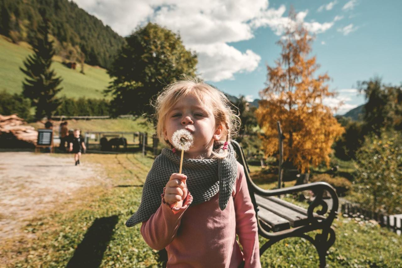 Familienhotel Replerhof mit Kinderbetreuung ab 3 Jahren Prägraten Exterior foto