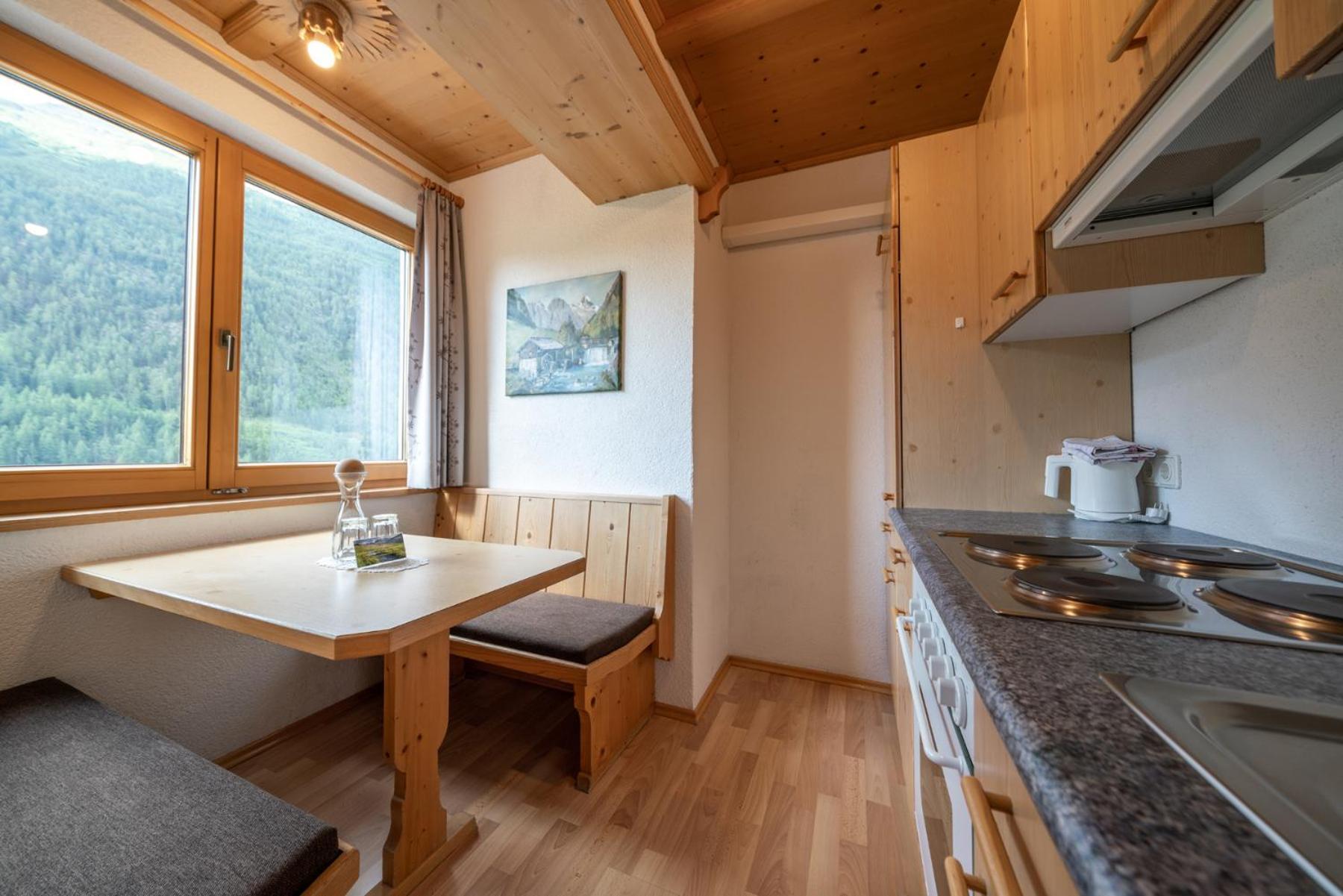 Familienhotel Replerhof mit Kinderbetreuung ab 3 Jahren Prägraten Zimmer foto